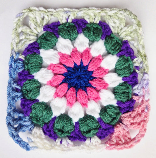 FREE ~ Floral Puff Granny Square Crochet Pattern