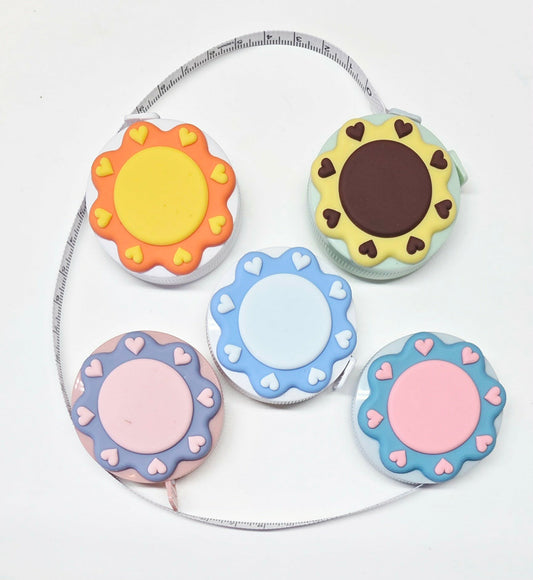 Flower Retractable Tape Measure ~ Measuring Ruler ~ Sewing Tailor Quilter Crafting ~ Tape Measure ~ Soft Flat ~ 60"/150cm