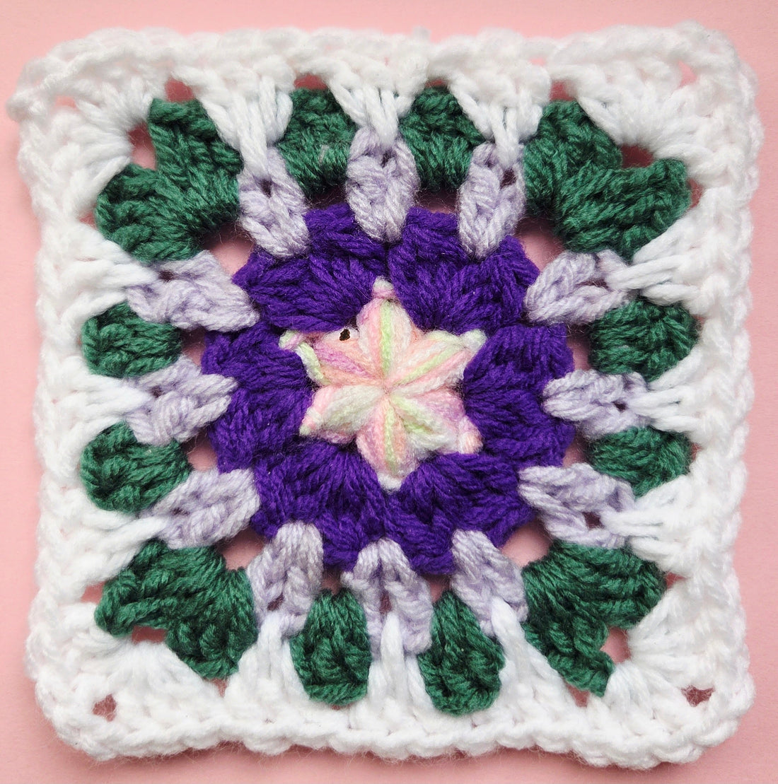 FREE ~ Pearl Drop Granny Square Crochet Pattern