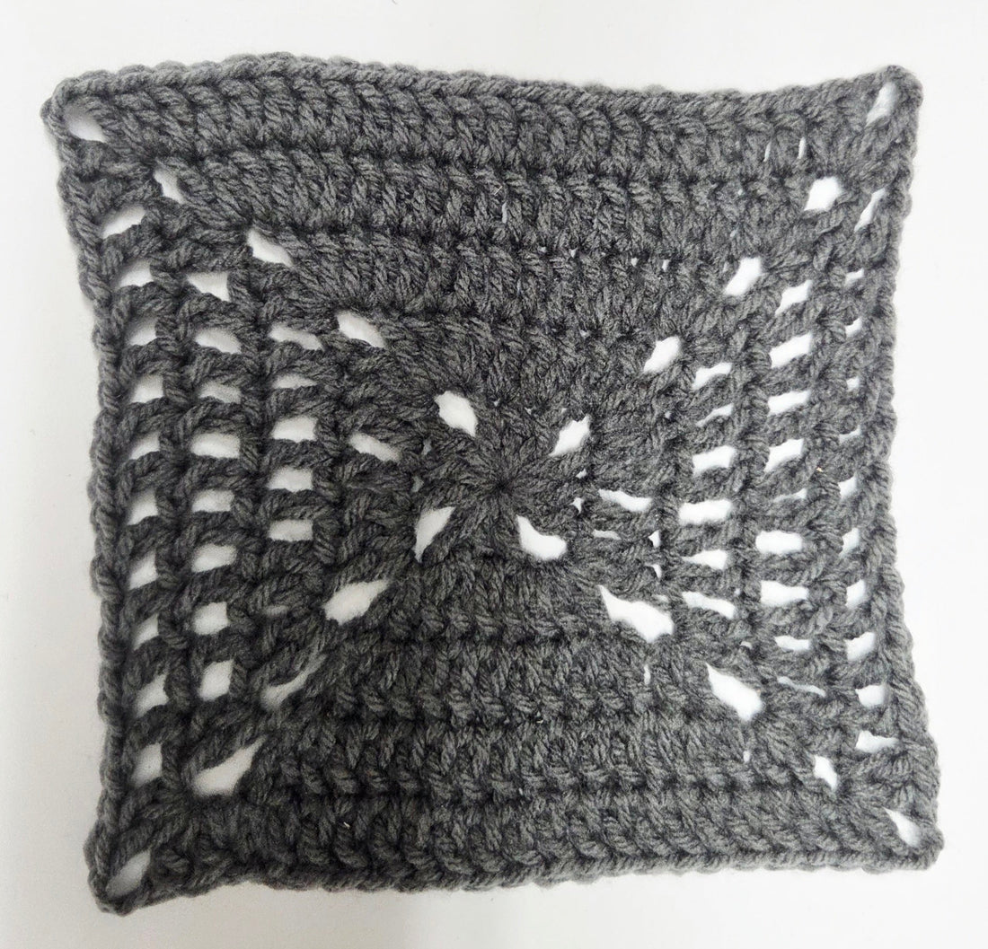 Day 18 - Down Granny Square Laine - Filet Mesh 2 Square
