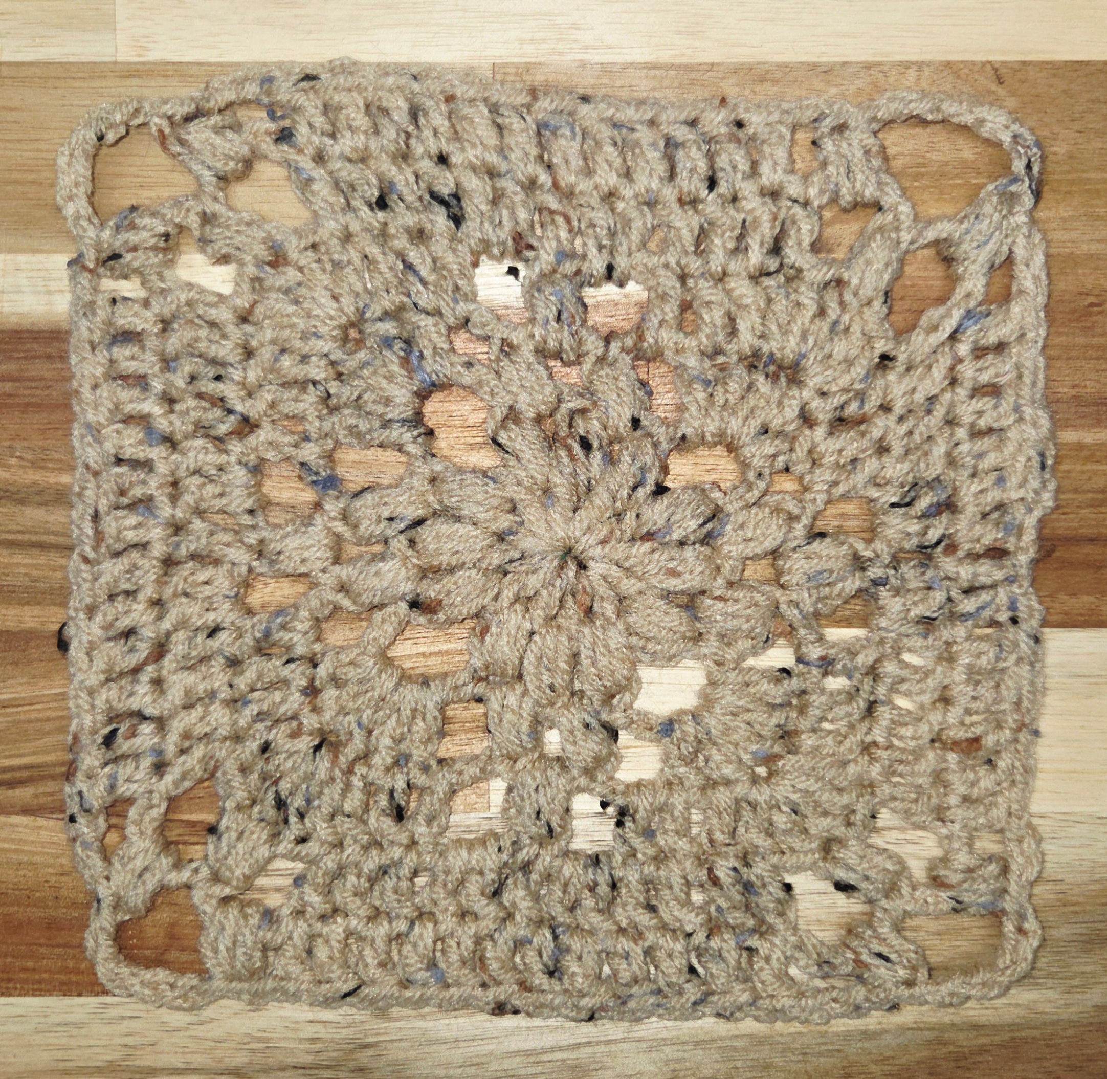 Day 33 - Down Granny Square Laine - Sophia's Star