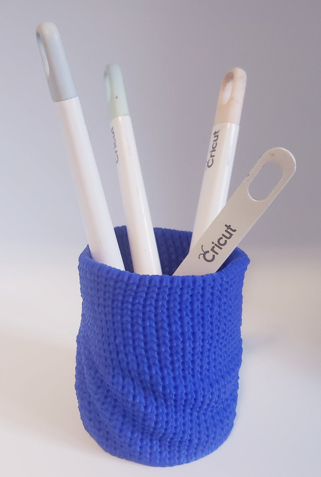 Knitted Slouch Pot Organizer