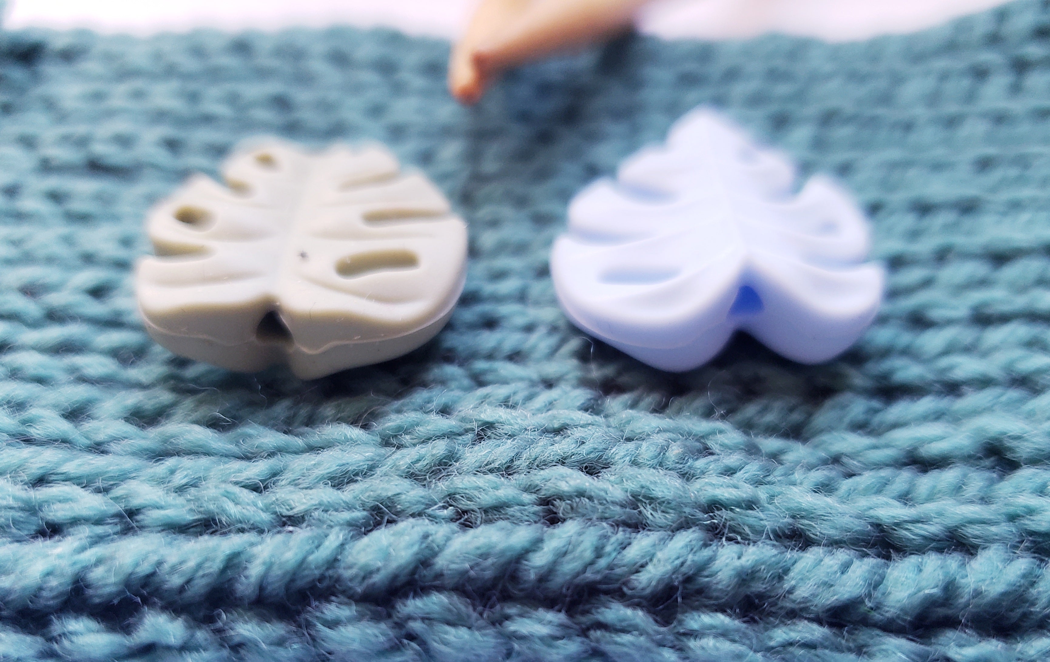 Monstera Leaf Knitting Needle Point Protectors