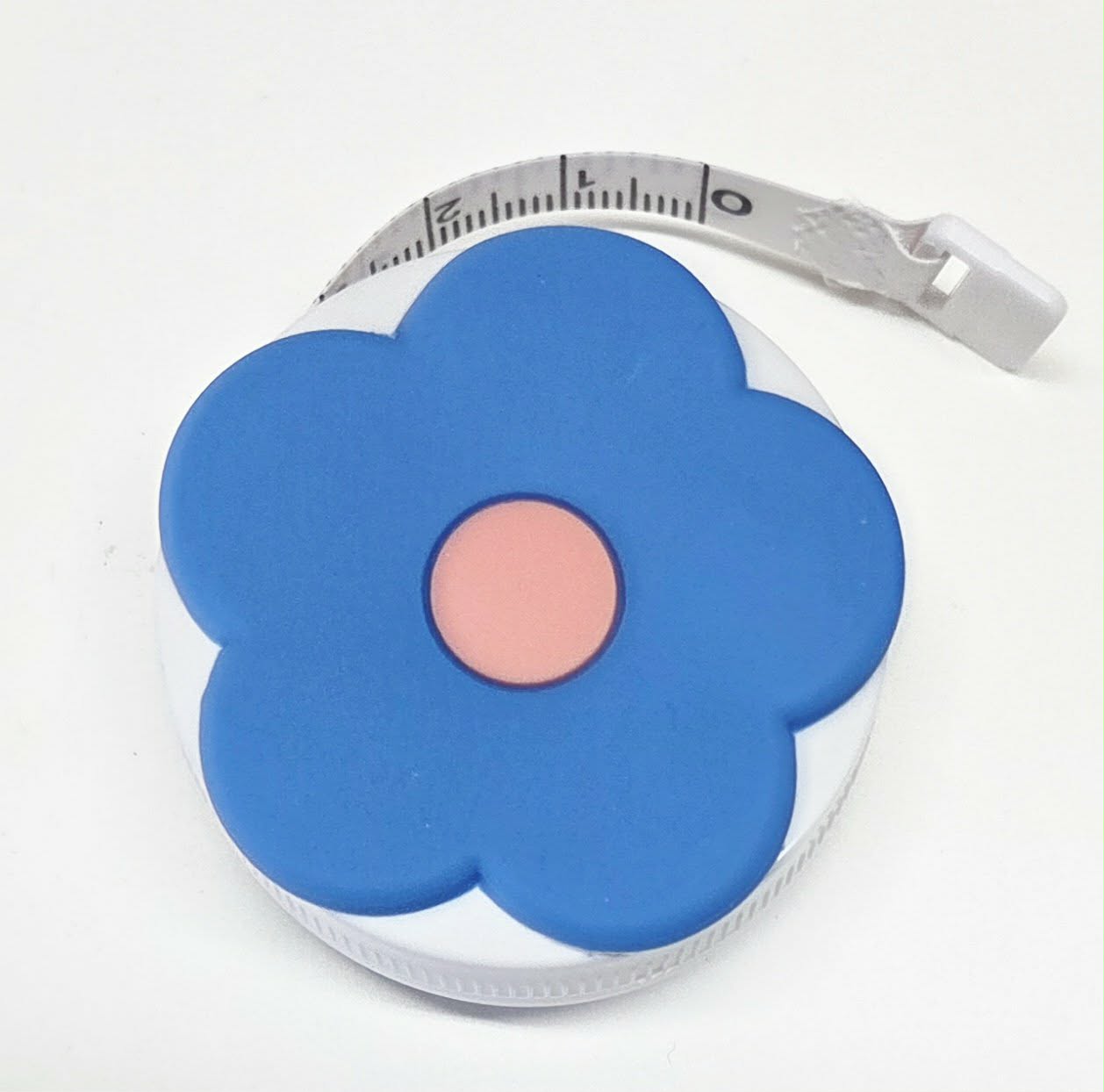 Daisy Retractable Tape Measure - Measuring Ruler ~ Sewing Tailor Quilter Crafting ~ Tape Measure ~ Soft Flat ~ 60"/150cm
