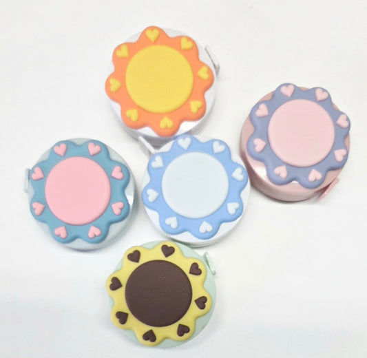 Flower Retractable Tape Measure ~ Measuring Ruler ~ Sewing Tailor Quilter Crafting ~ Tape Measure ~ Soft Flat ~ 60"/150cm