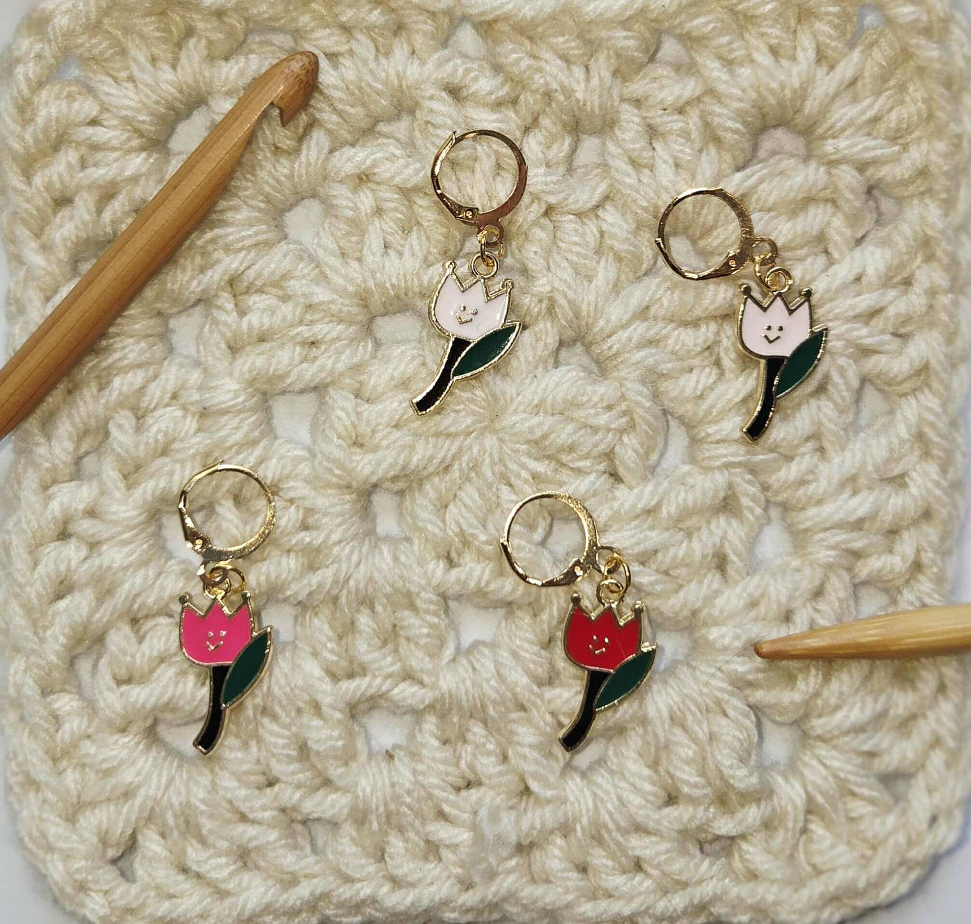 Tulip Smiley Stitch Markers